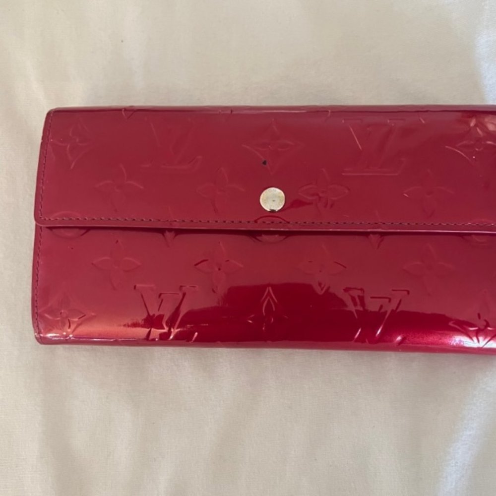 Louis Vuitton Monogram Vernis Red Patent Leather Wallet